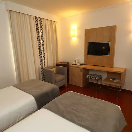 Hotell Western Dom Bernardo