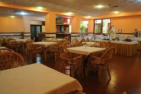 酒店 贝斯特韦斯特贝纳多教堂酒店 3*
