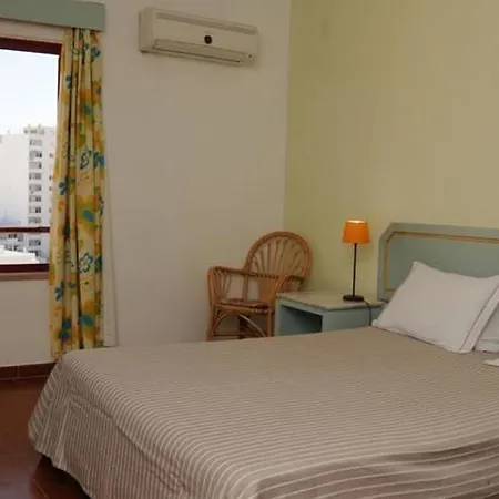 贝斯特韦斯特贝纳多教堂酒店 酒店 法鲁区