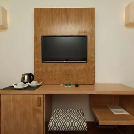 贝斯特韦斯特贝纳多教堂酒店