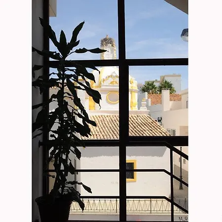 贝斯特韦斯特贝纳多教堂酒店