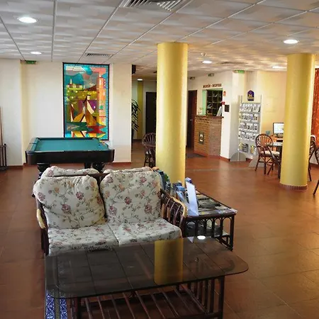 贝斯特韦斯特贝纳多教堂酒店 酒店 3*