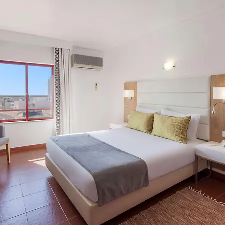 Western Dom Bernardo Hotel 3*