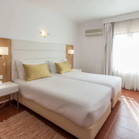 Western Dom Bernardo Hotel 3*