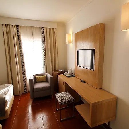 Hotel Western Dom Bernardo