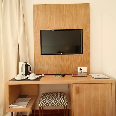 Western Dom Bernardo Hotel 3*