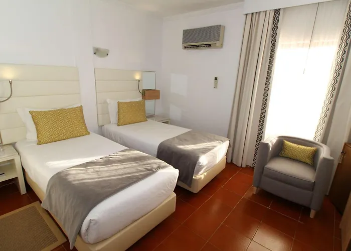 Western Dom Bernardo Hotel 3*